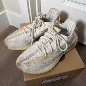 Adidas Yeezy Boost 350 V2 in Bone